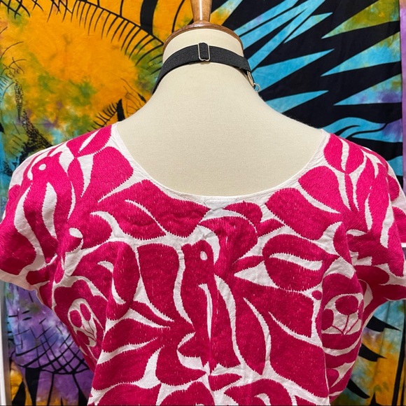 π Gorgeous Mexican embroidered top - Picture 5 of 12